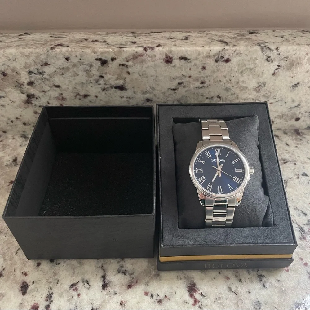 Bulova Men’s Classic Silver Watch with Blue Dial Style 96A228 BRAND NEW IN BOX - Picture 3 of 8
